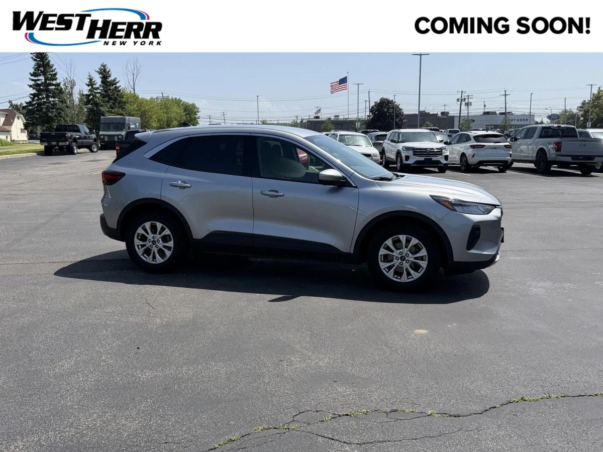 Pre-Owned 2023 Ford Escape Active