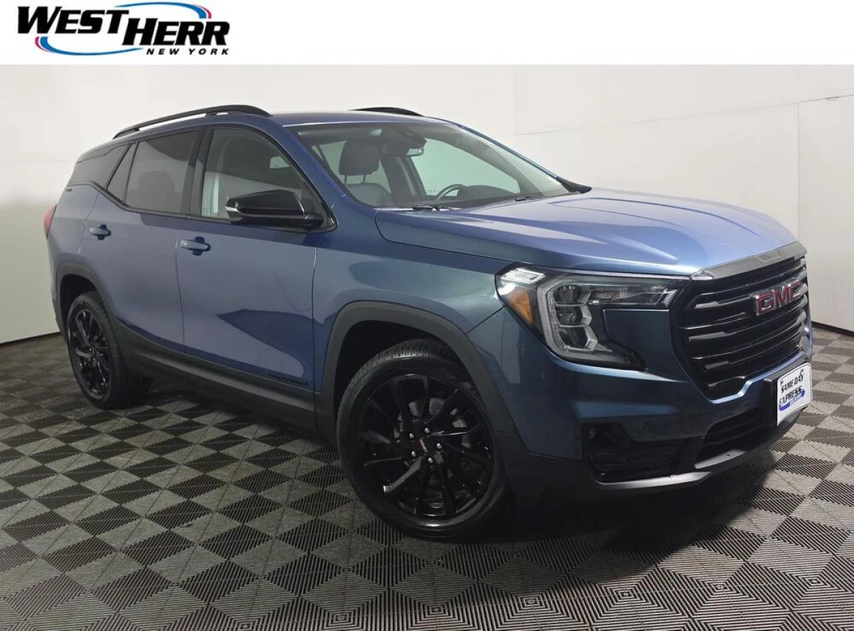 Pre-Owned 2024 GMC Terrain SLT