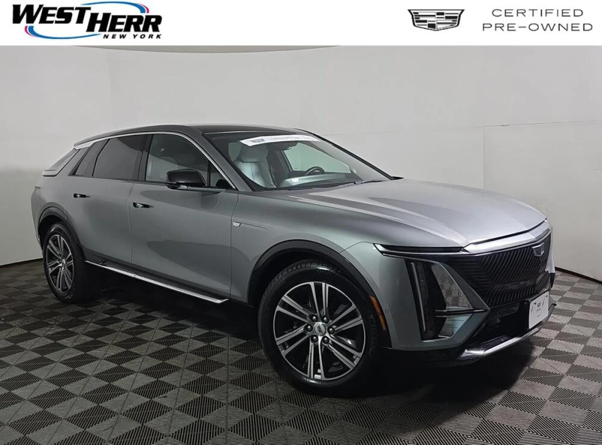 Certified Pre-Owned 2024 Cadillac LYRIQ Luxury