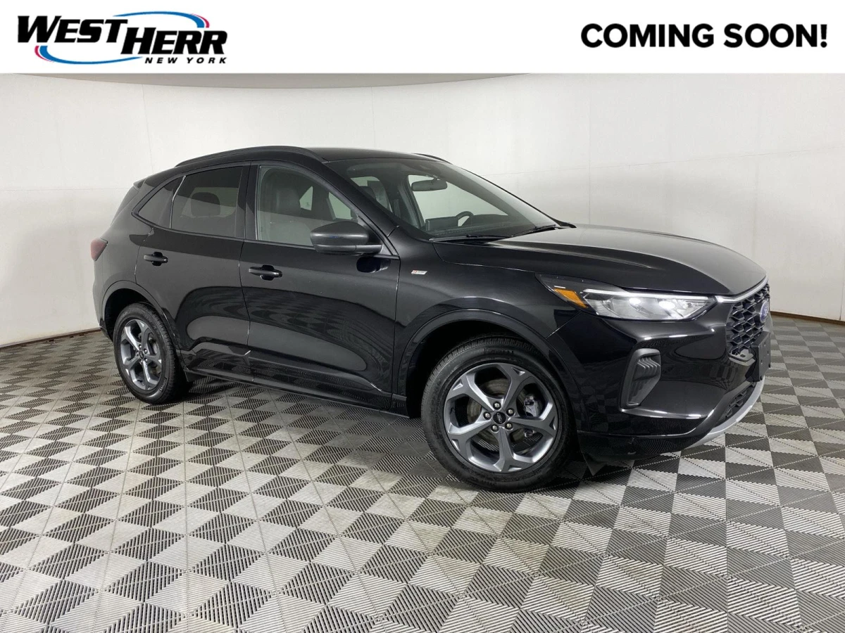 Pre-Owned 2023 Ford Escape