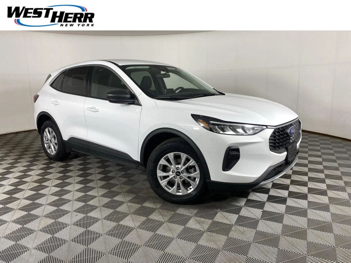 Pre-Owned 2023 Ford Escape Active