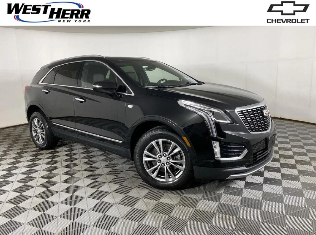 Pre-Owned 2023 Cadillac XT5 AWD Premium Luxury