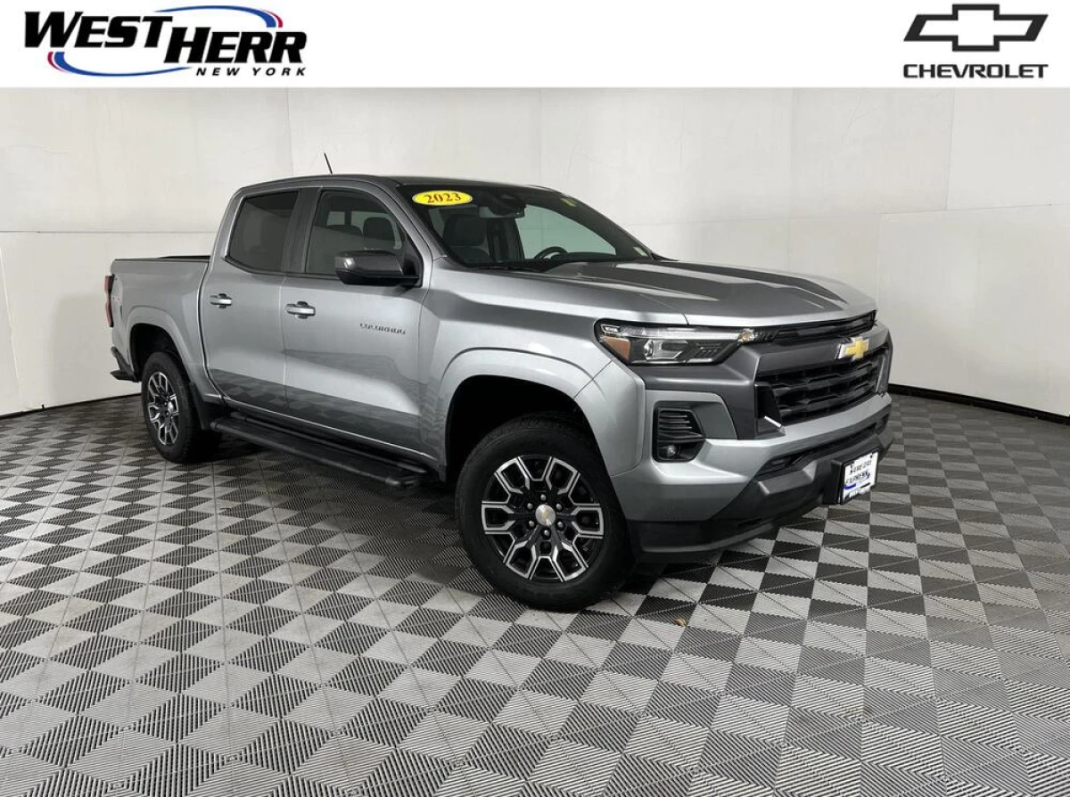 Pre-Owned 2023 Chevrolet Colorado 4WD LT