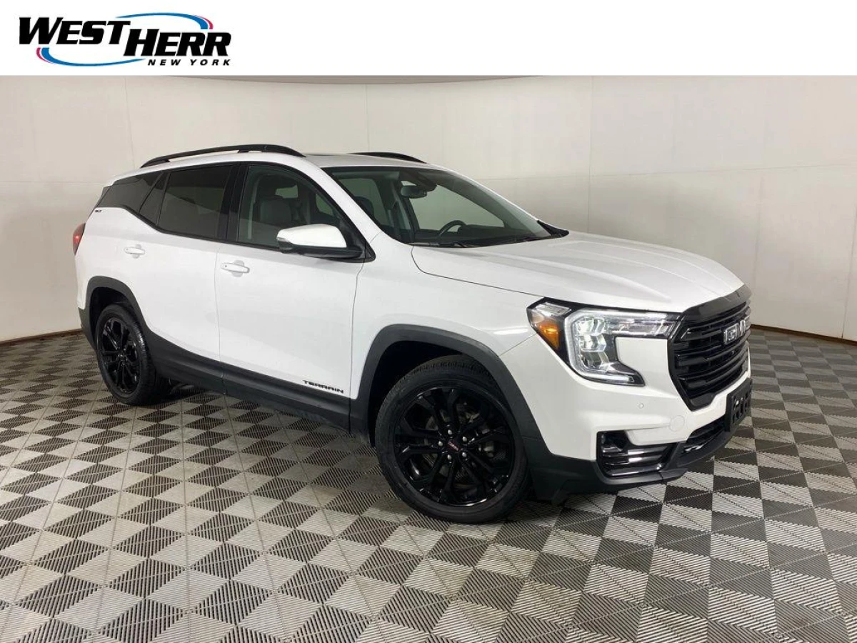 Pre-Owned 2022 GMC Terrain SLT