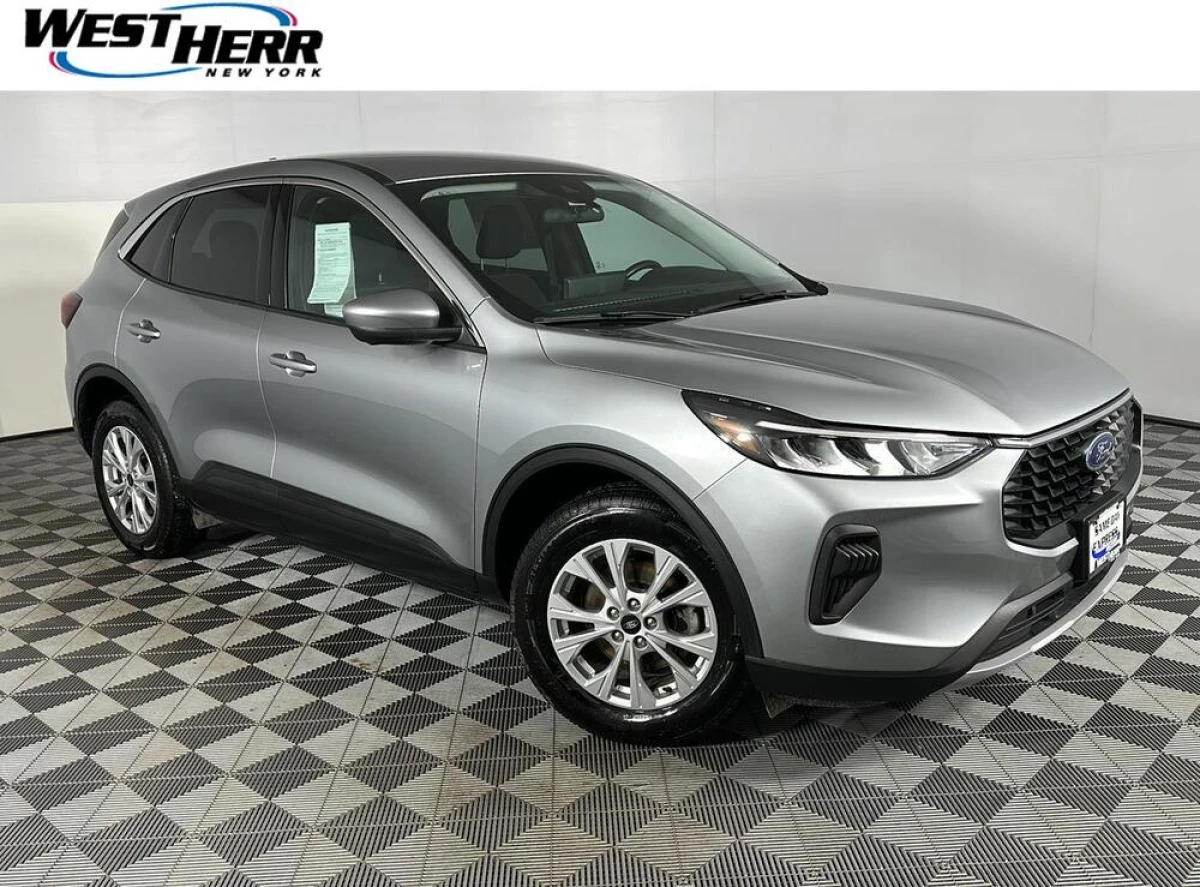 Pre-Owned 2023 Ford Escape Active