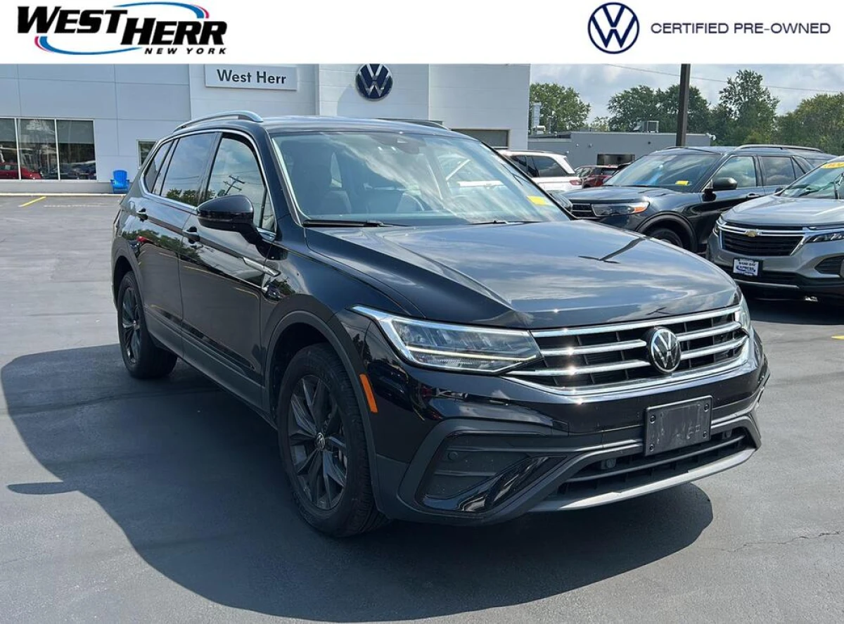 Certified Pre-Owned 2024 Volkswagen Tiguan SE