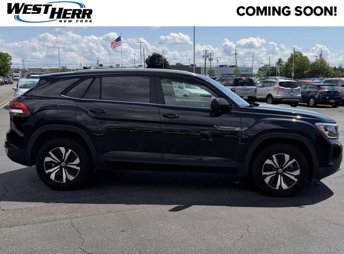 Pre-Owned 2024 Volkswagen Atlas Cross Sport 2.0T SE