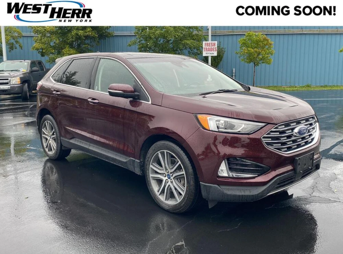 Pre-Owned 2019 Ford Edge Titanium