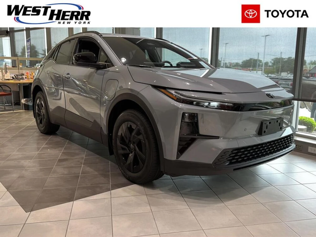 New 2026 Toyota C-HR SE