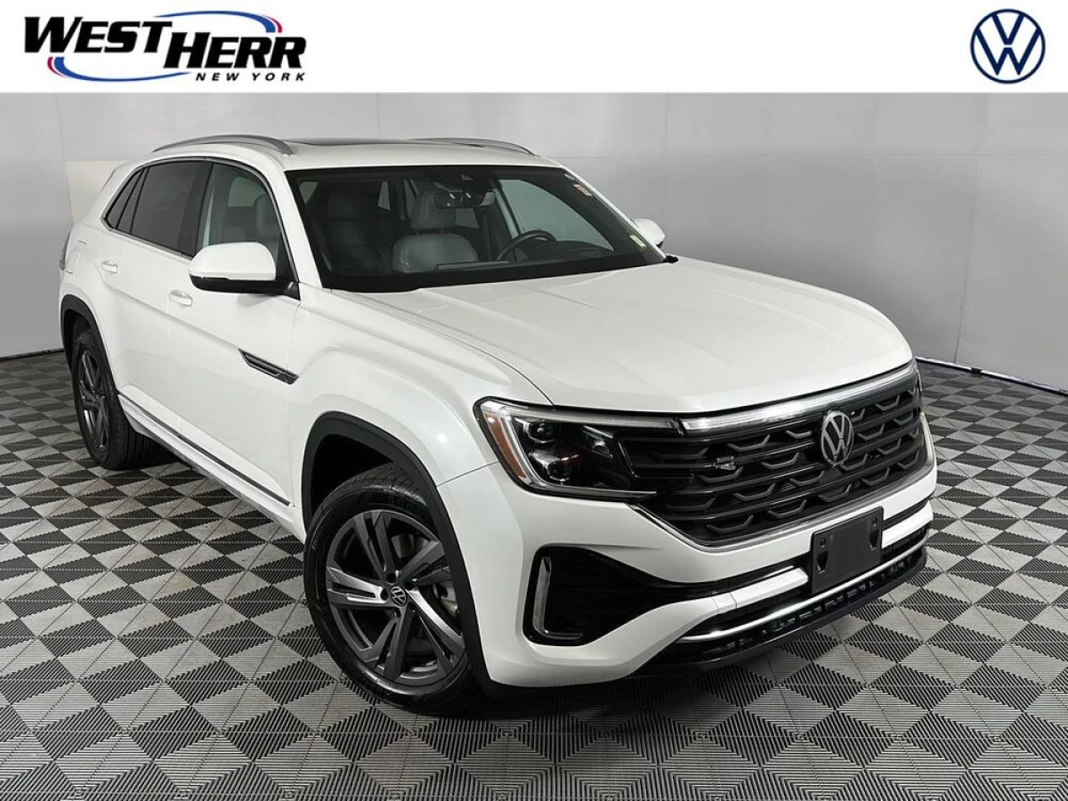Pre-Owned 2024 Volkswagen Atlas Cross Sport 2.0T SEL R-Line