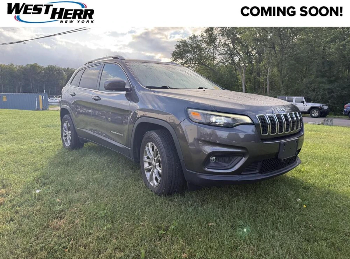 Pre-Owned 2021 Jeep Cherokee Latitude plus