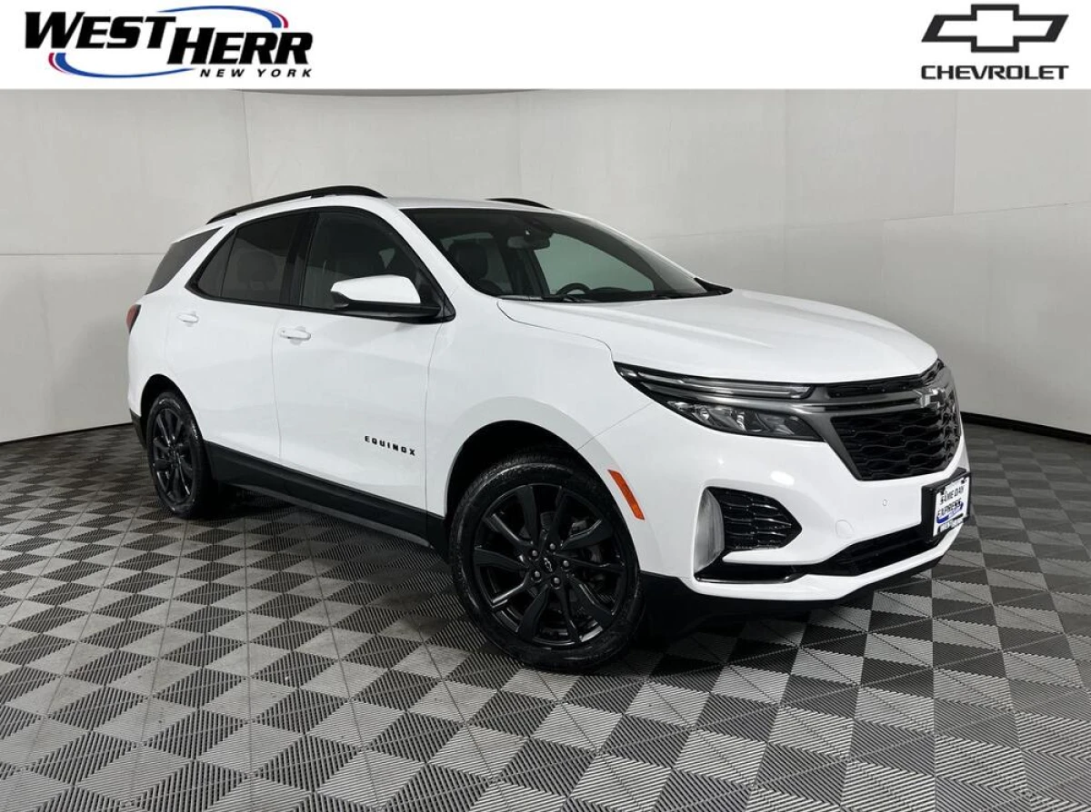 Pre-Owned 2022 Chevrolet Equinox RS