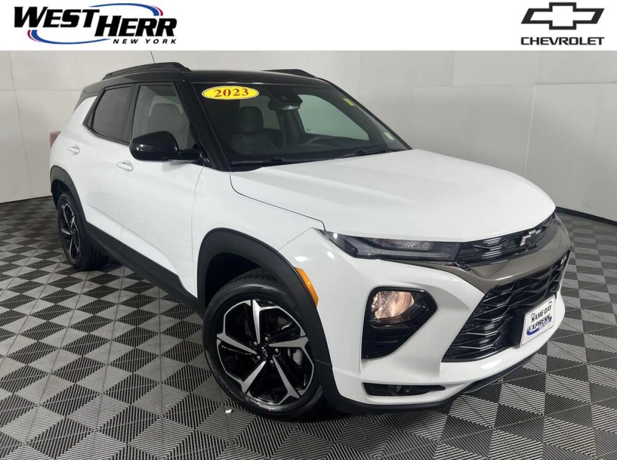 Pre-Owned 2023 Chevrolet Trailblazer RS