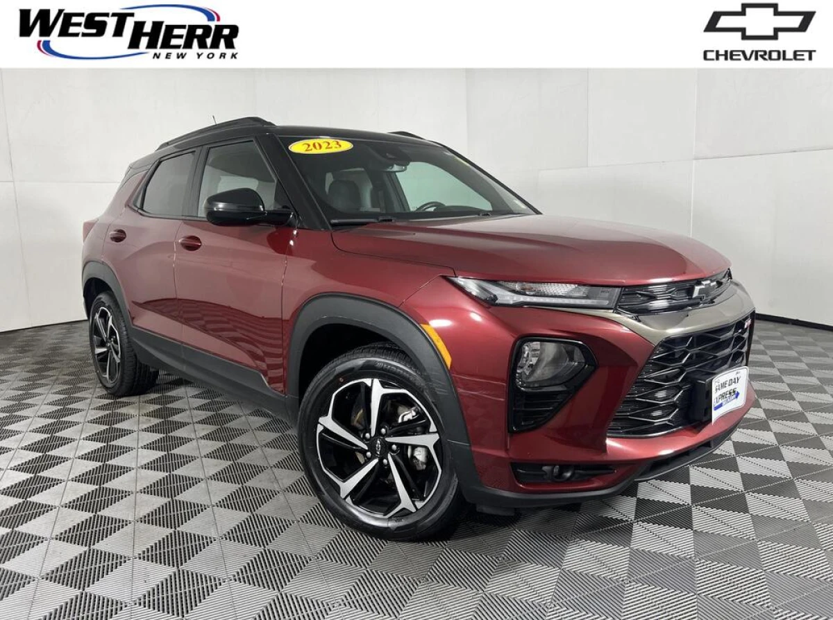 Pre-Owned 2023 Chevrolet Trailblazer RS