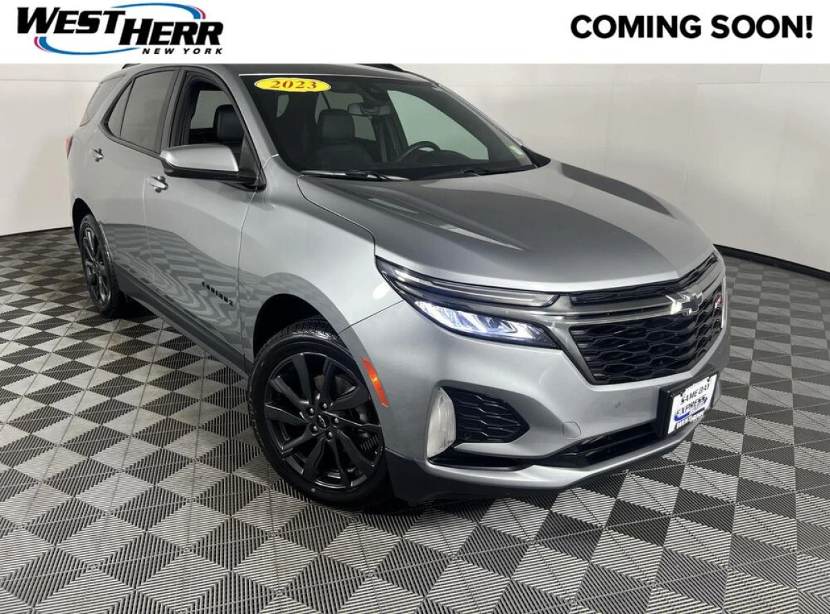 Pre-Owned 2023 Chevrolet Equinox RS