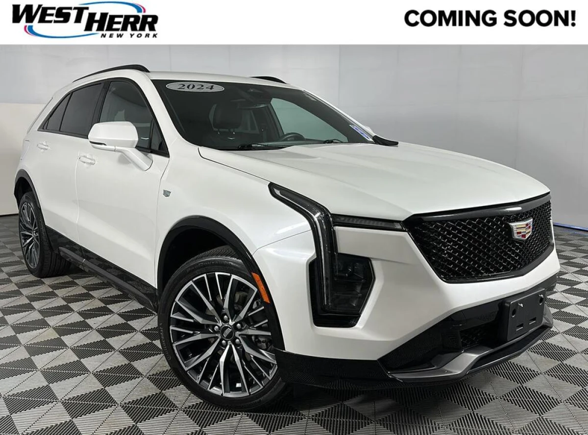 Pre-Owned 2024 Cadillac XT4 AWD Sport