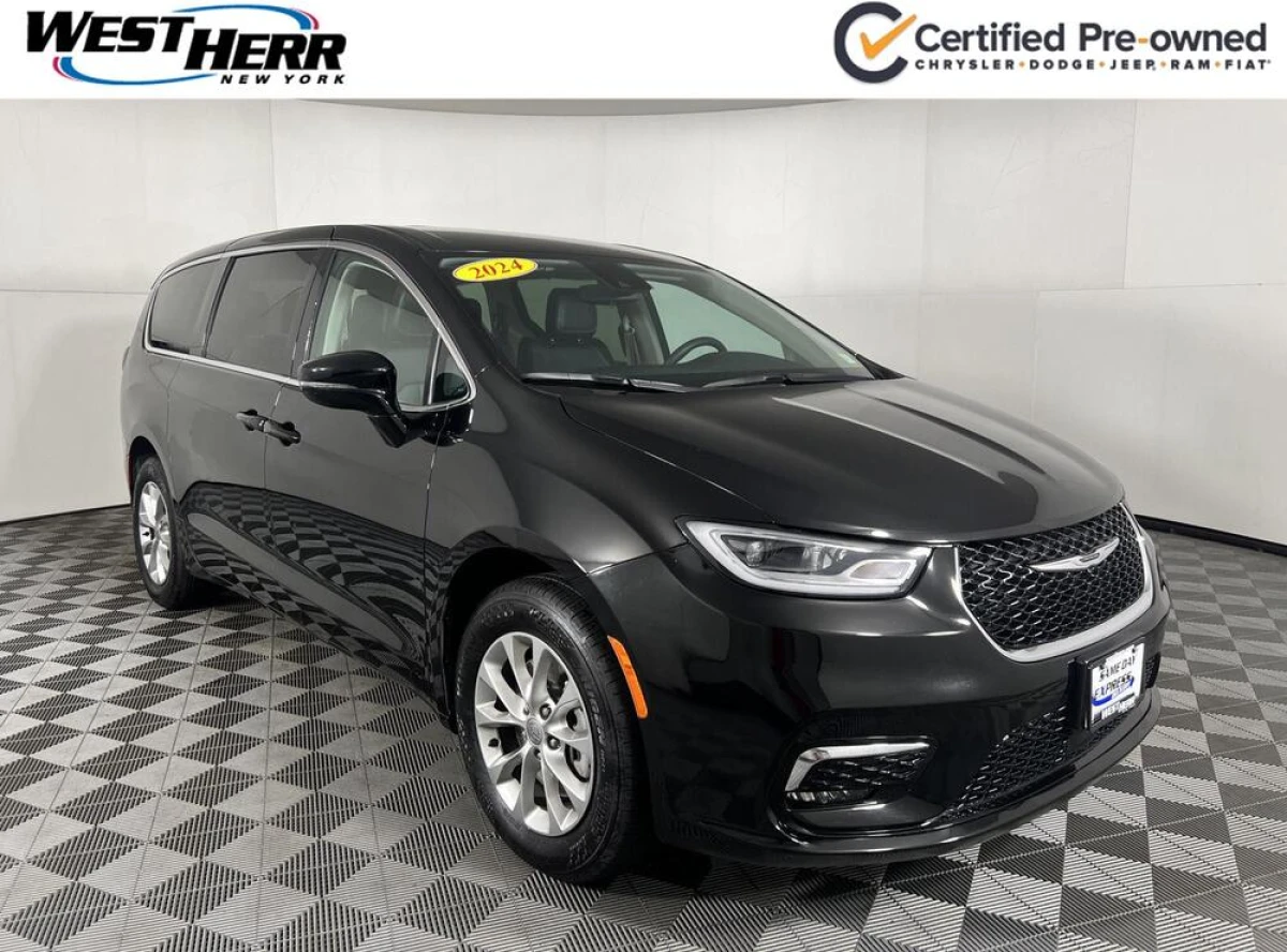 Certified Pre-Owned 2024 Chrysler Pacifica Touring L