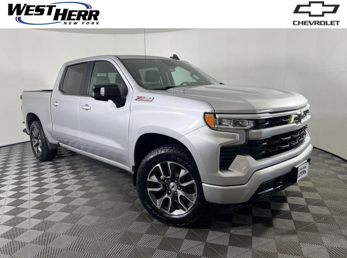 Pre-Owned 2022 Chevrolet Silverado 1500 RST