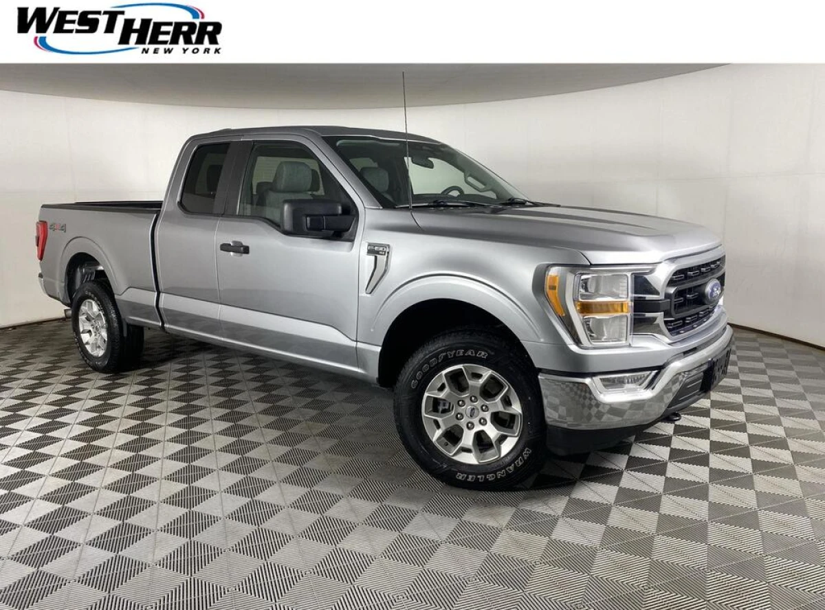 Pre-Owned 2022 Ford F-150 XLT