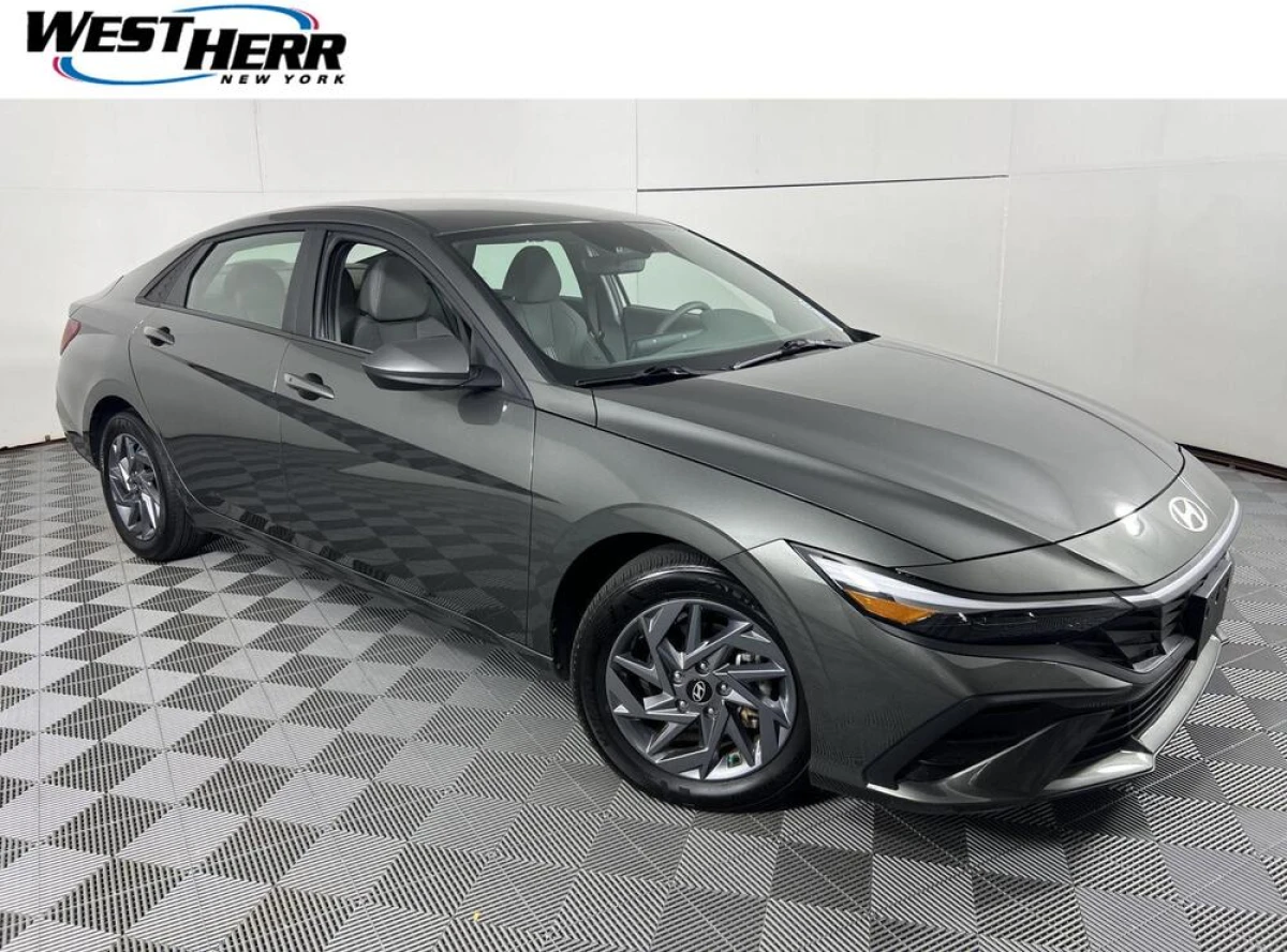 Pre-Owned 2024 Hyundai Elantra SEL