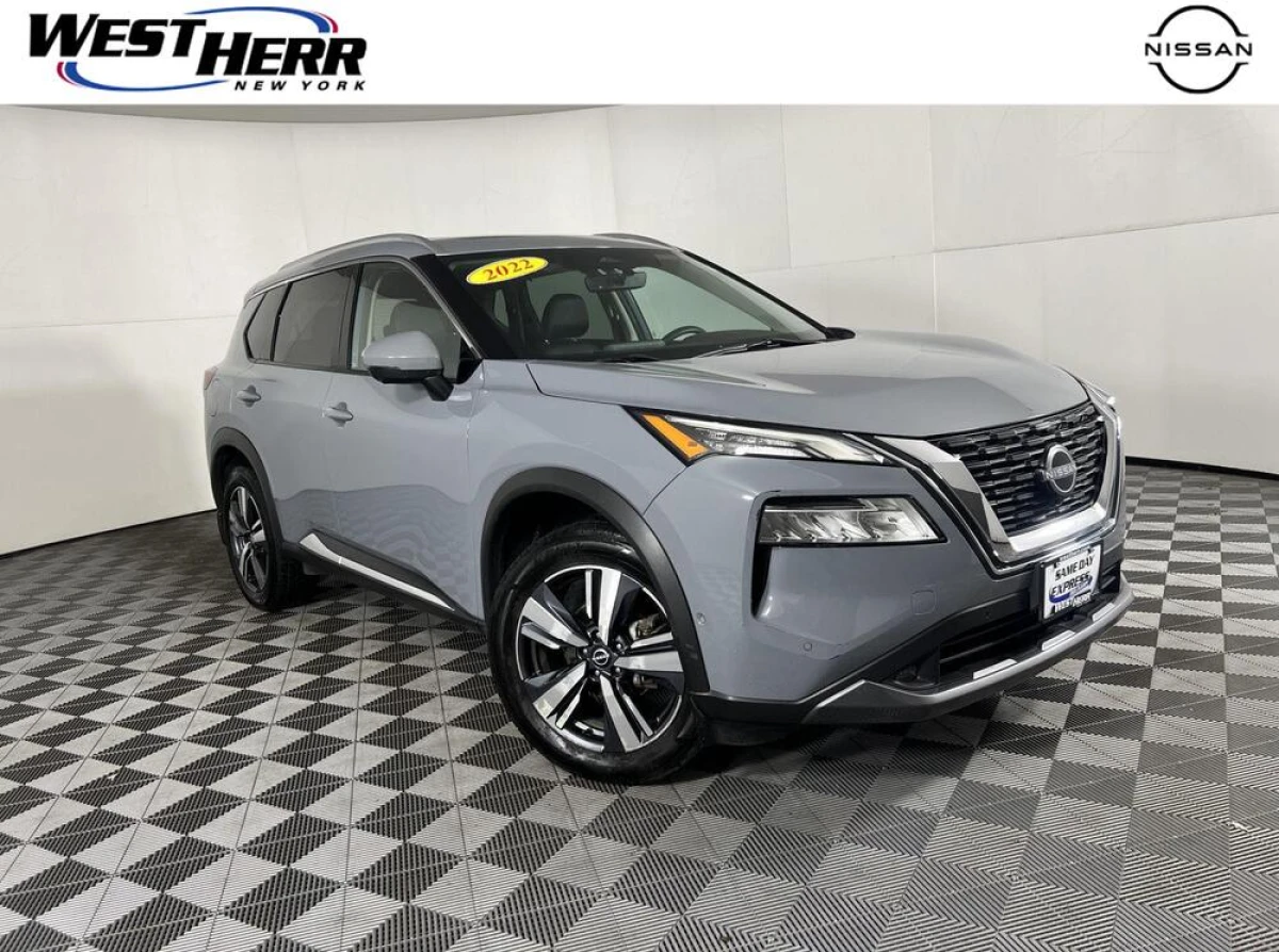 Pre-Owned 2022 Nissan Rogue SL