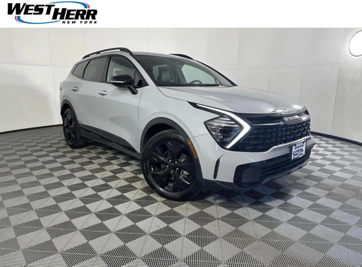 Pre-Owned 2025 Kia Sportage X-Line