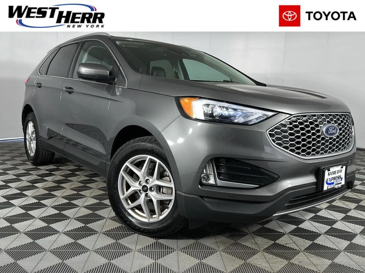 Pre-Owned 2024 Ford Edge SEL