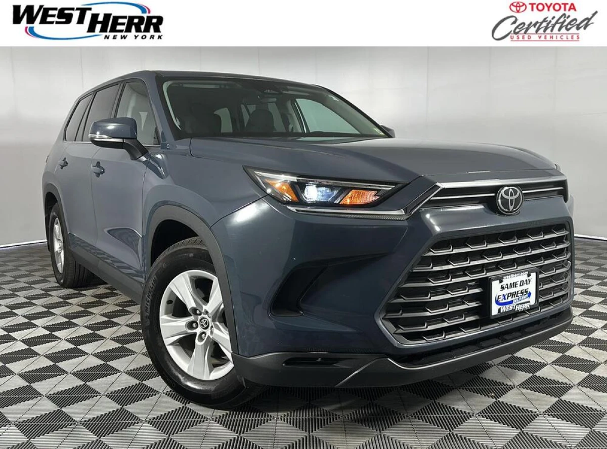 Certified Pre-Owned 2025 Toyota Grand Highlander LE