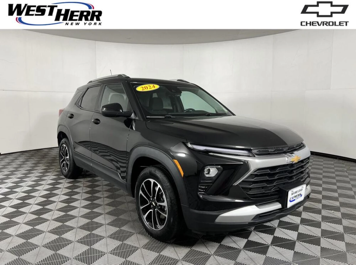 Pre-Owned 2024 Chevrolet Trailblazer LT