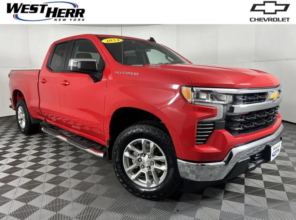 Pre-Owned 2024 Chevrolet Silverado 1500 LT