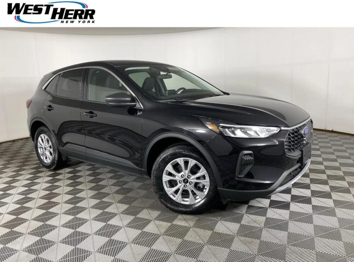 Pre-Owned 2023 Ford Escape Active
