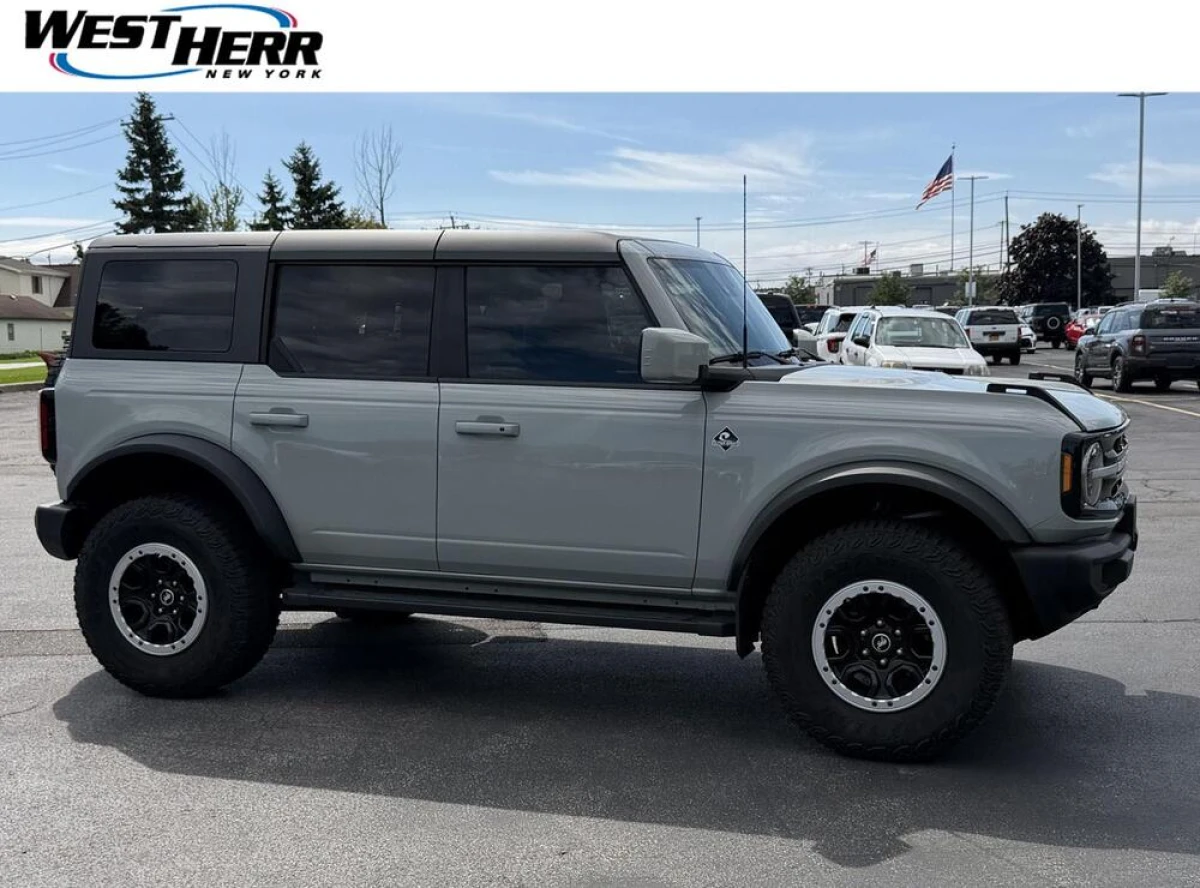 Pre-Owned 2023 Ford Bronco Outer Banks
