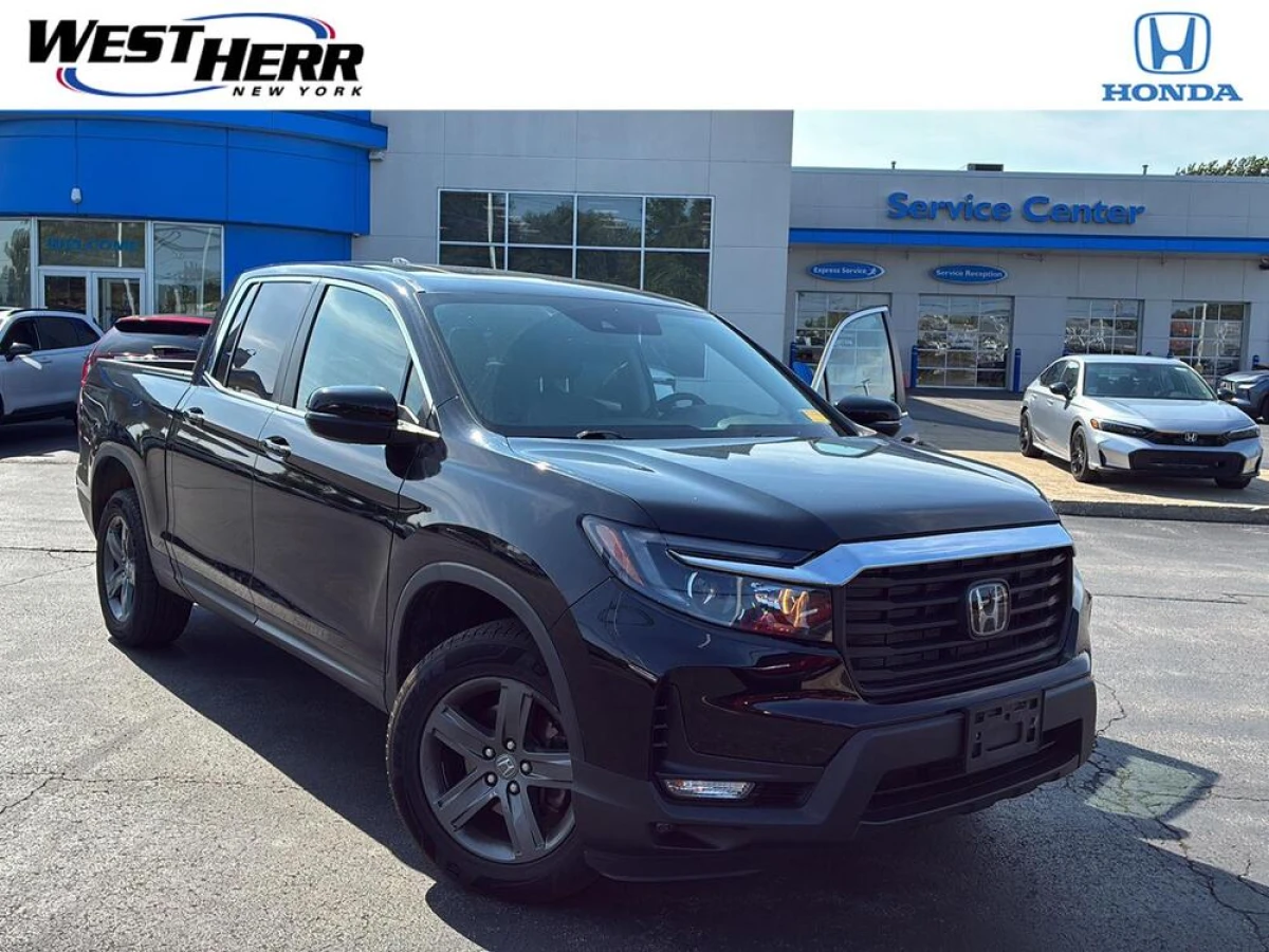 Pre-Owned 2023 Honda Ridgeline RTL