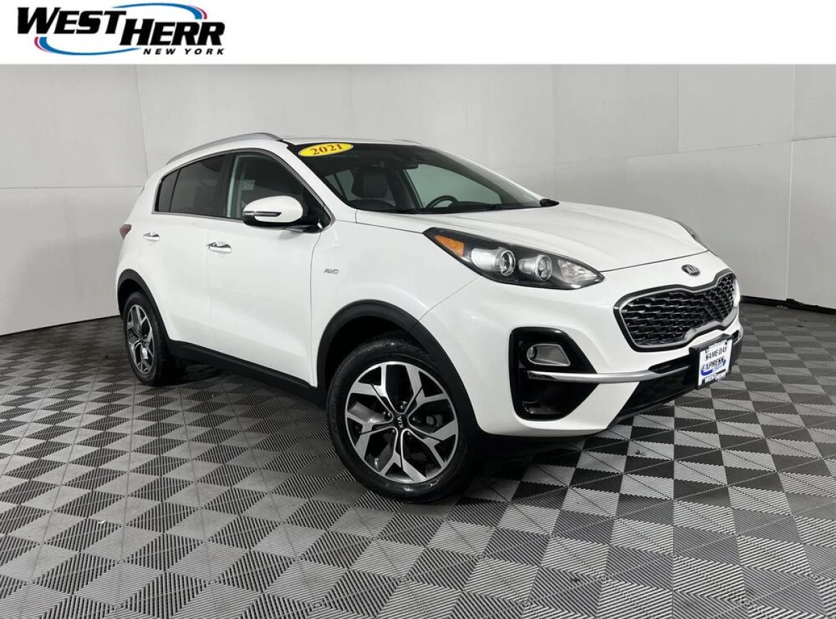 Pre-Owned 2021 Kia Sportage EX