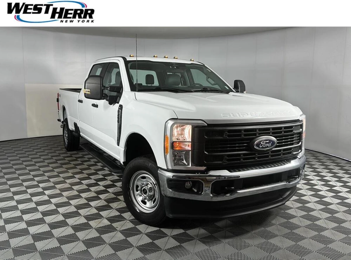Pre-Owned 2023 Ford Super Duty F-250 SRW XL