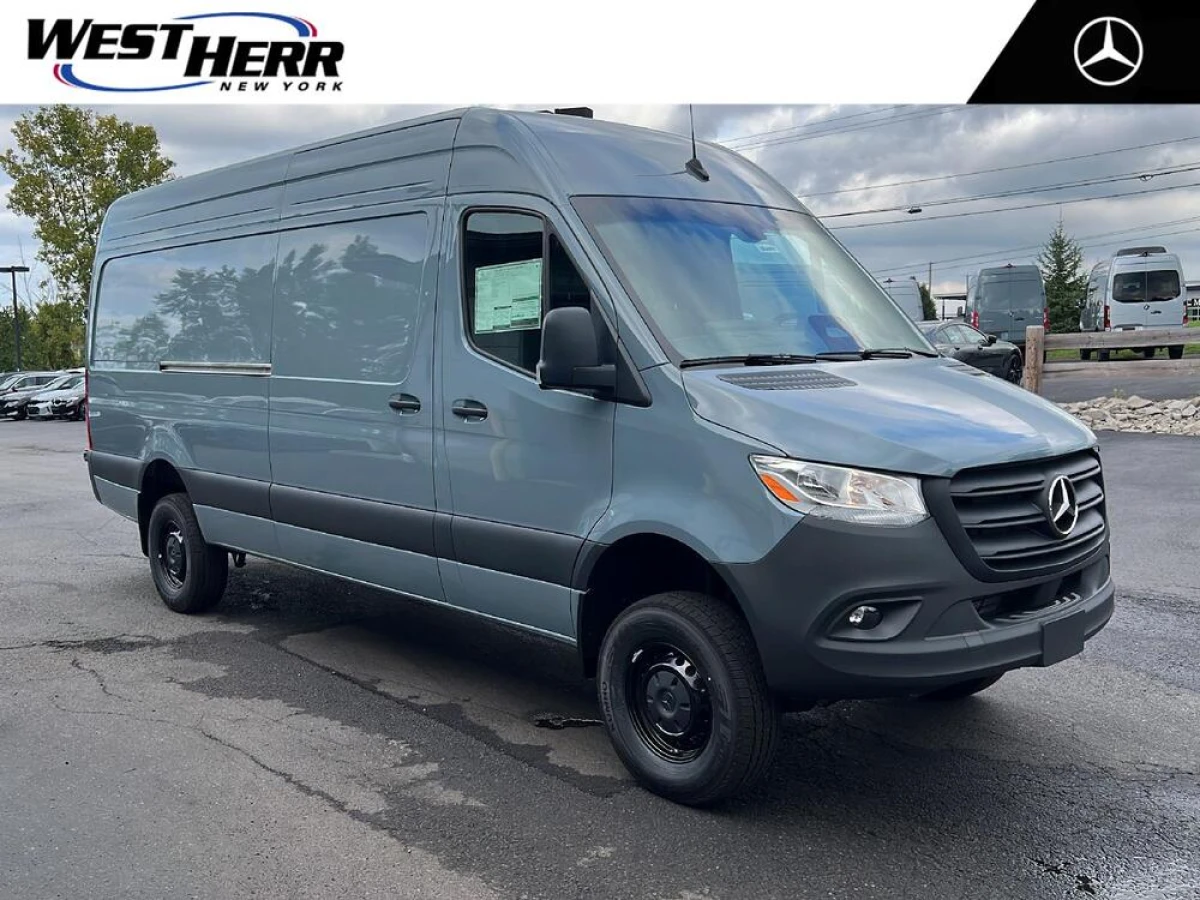 New 2026 Mercedes-Benz Sprinter 2500 Cargo Van 170” 4cyl AWD