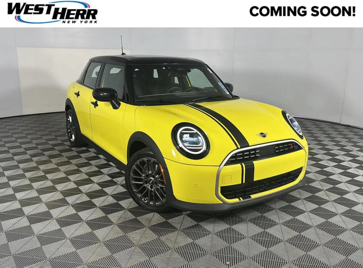 Pre-Owned 2025 MINI Hardtop 4 Door Cooper S