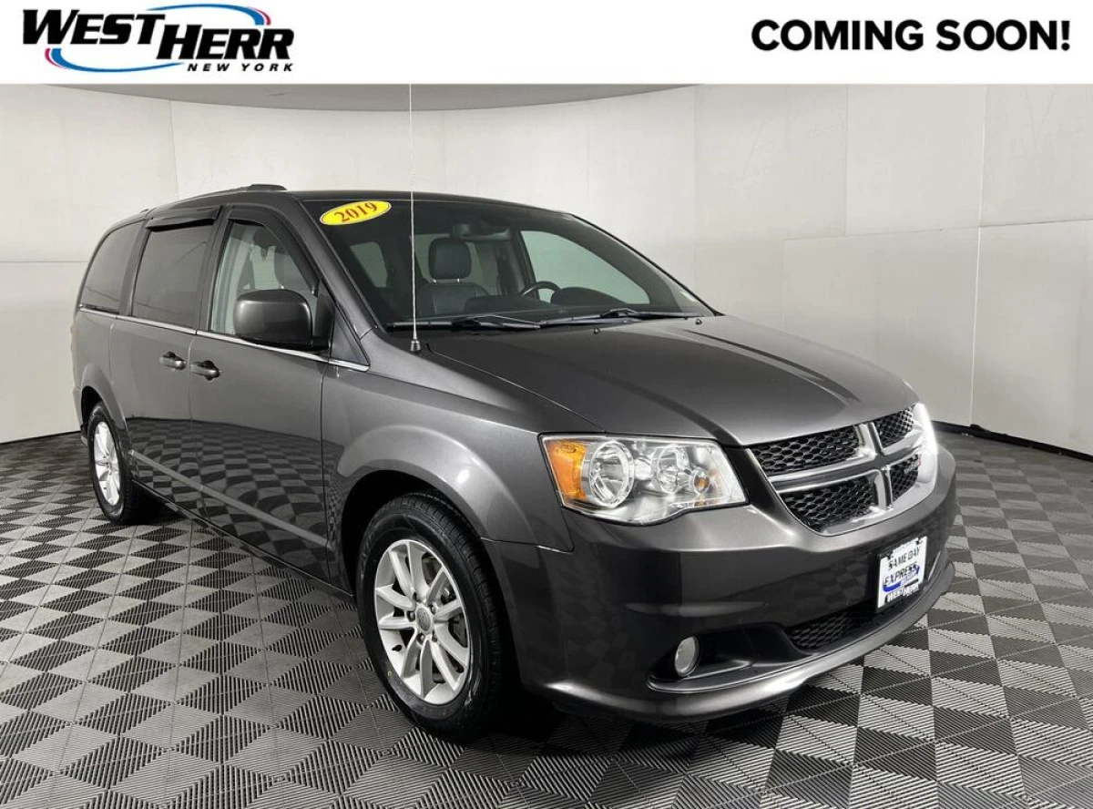 Pre-Owned 2019 Dodge Grand Caravan SXT