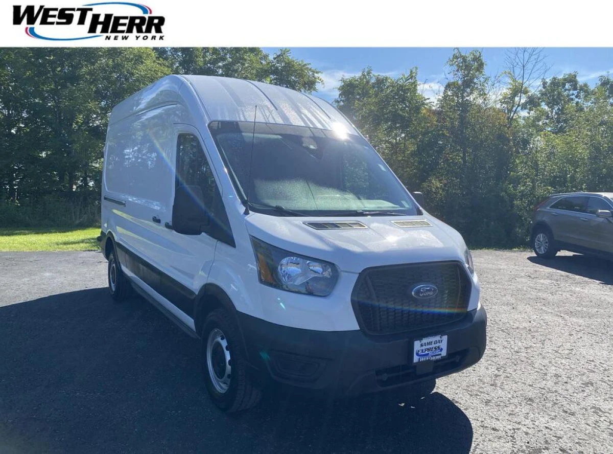 Pre-Owned 2025 Ford Transit 250
