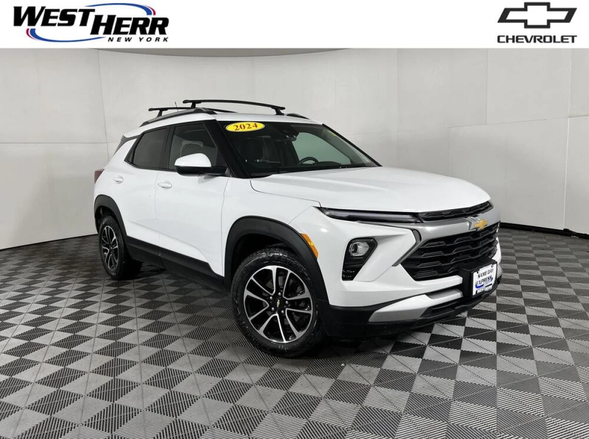 Pre-Owned 2024 Chevrolet Trailblazer LT