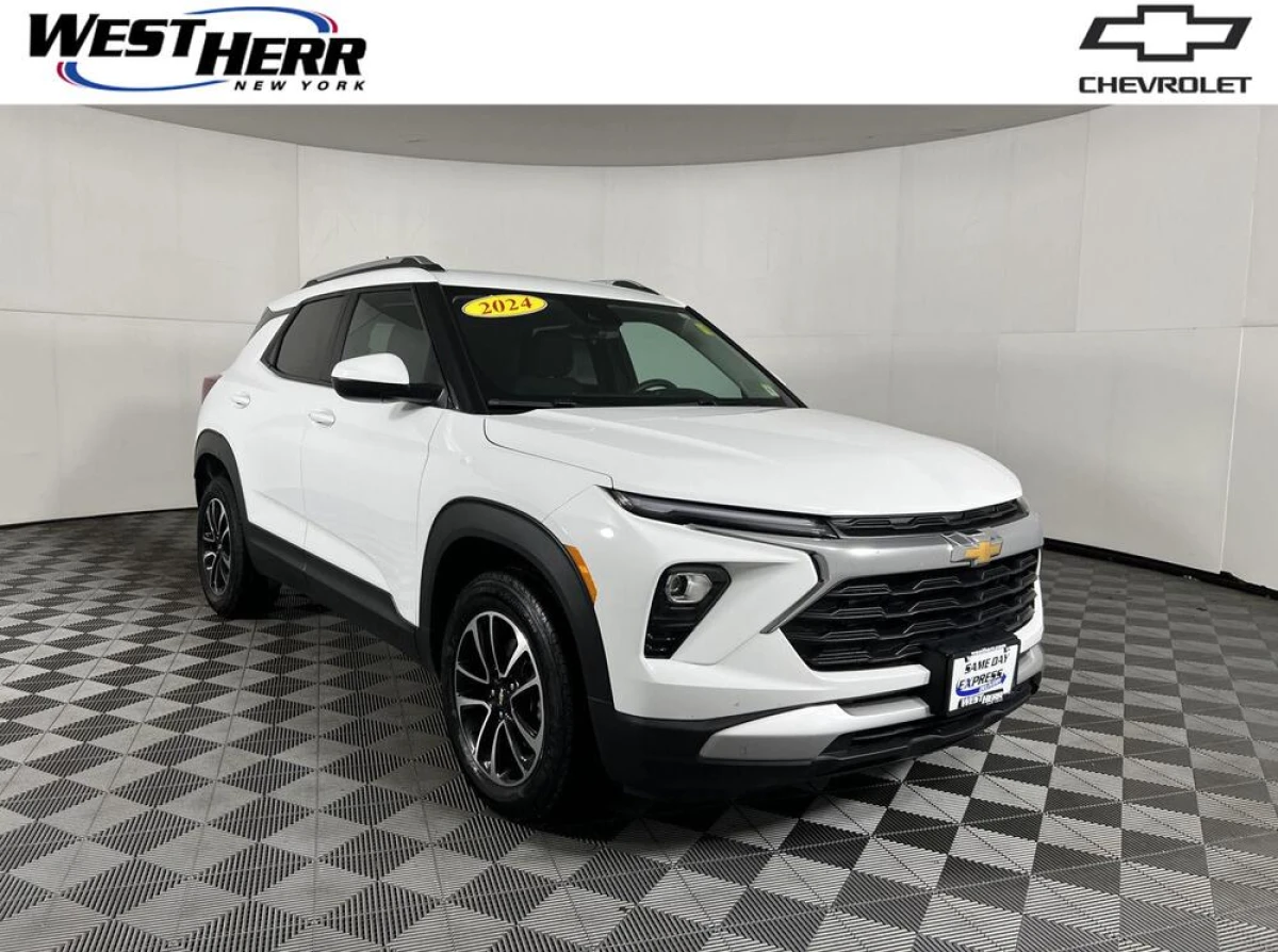 Pre-Owned 2024 Chevrolet Trailblazer LT