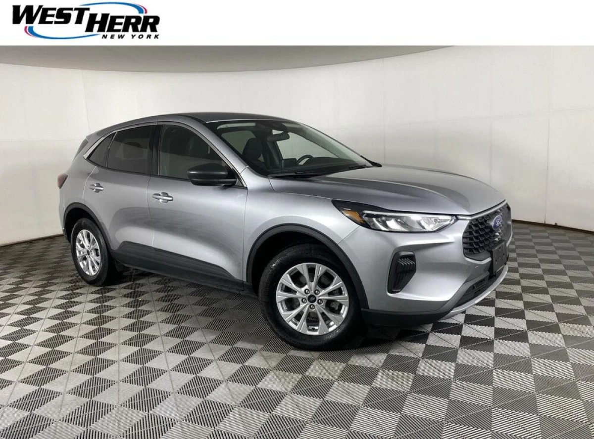 Pre-Owned 2023 Ford Escape Active