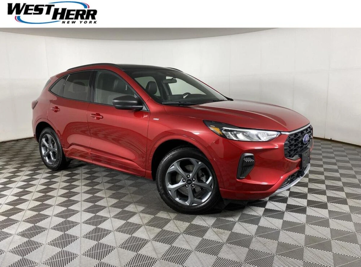 Pre-Owned 2024 Ford Escape ST-Line