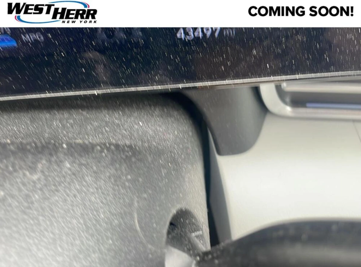 Pre-Owned 2024 Hyundai Elantra Hybrid Limited