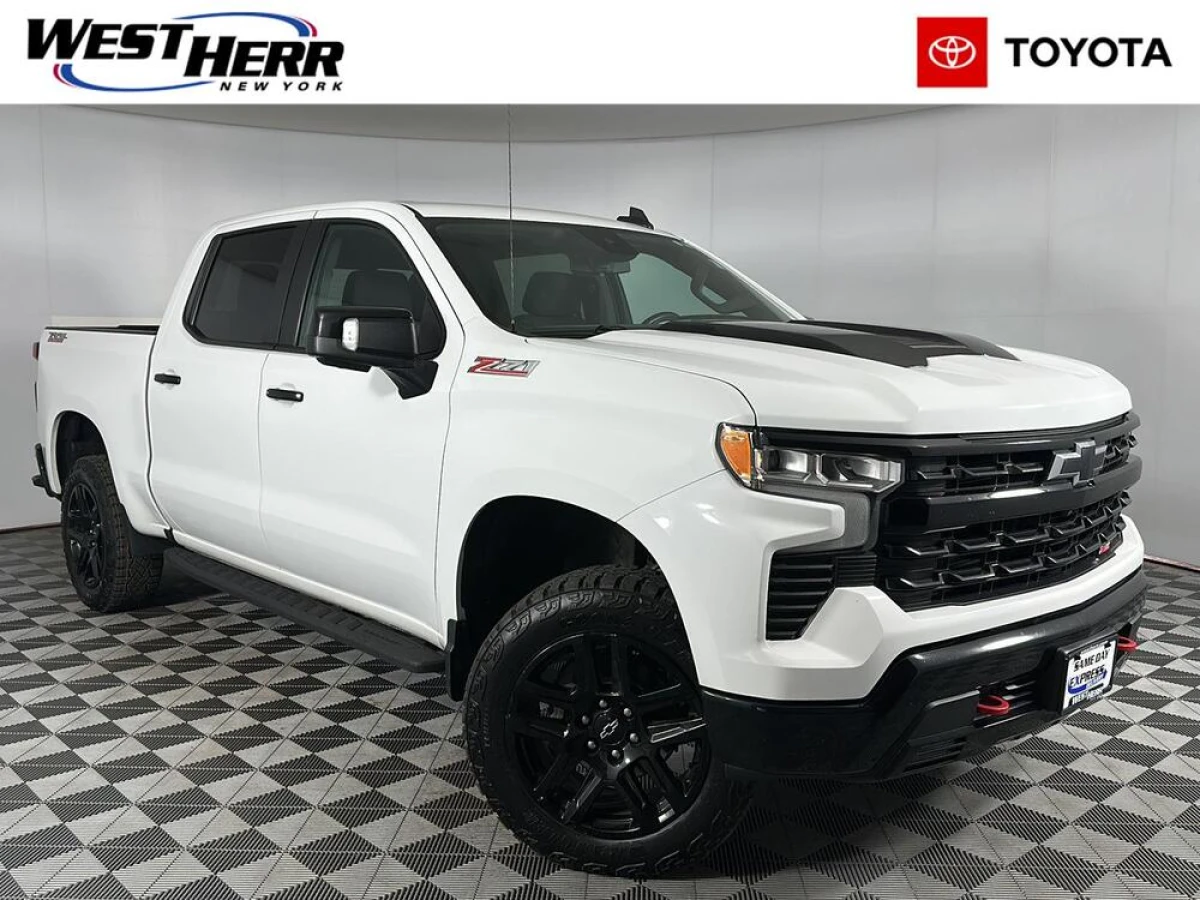 Pre-Owned 2022 Chevrolet Silverado 1500 LT Trail Boss