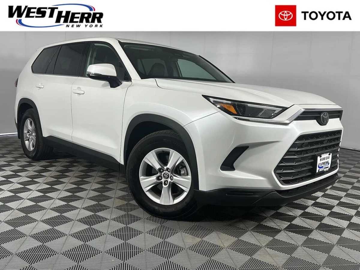 Pre-Owned 2025 Toyota Grand Highlander LE
