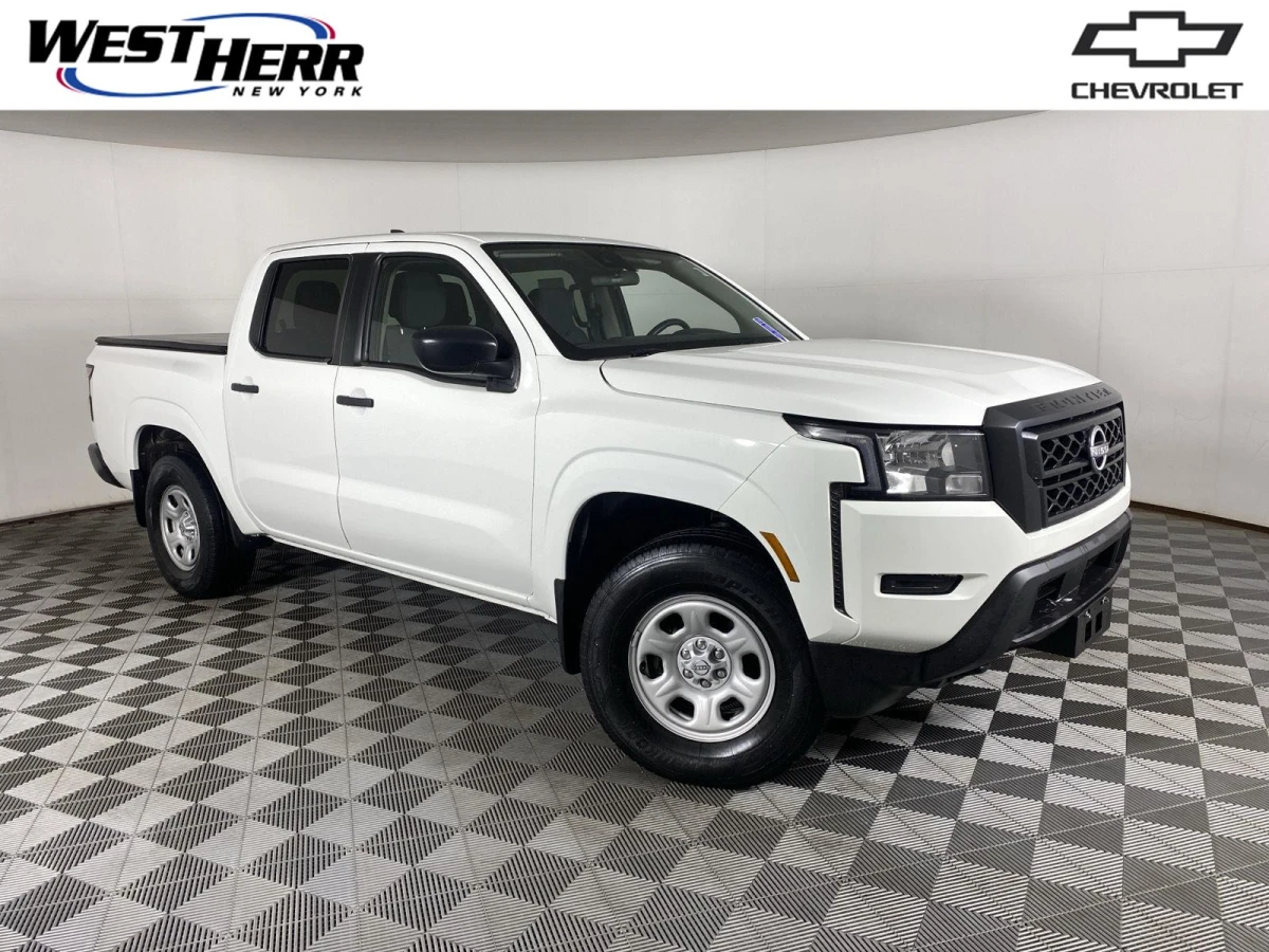Pre-Owned 2022 Nissan Frontier S