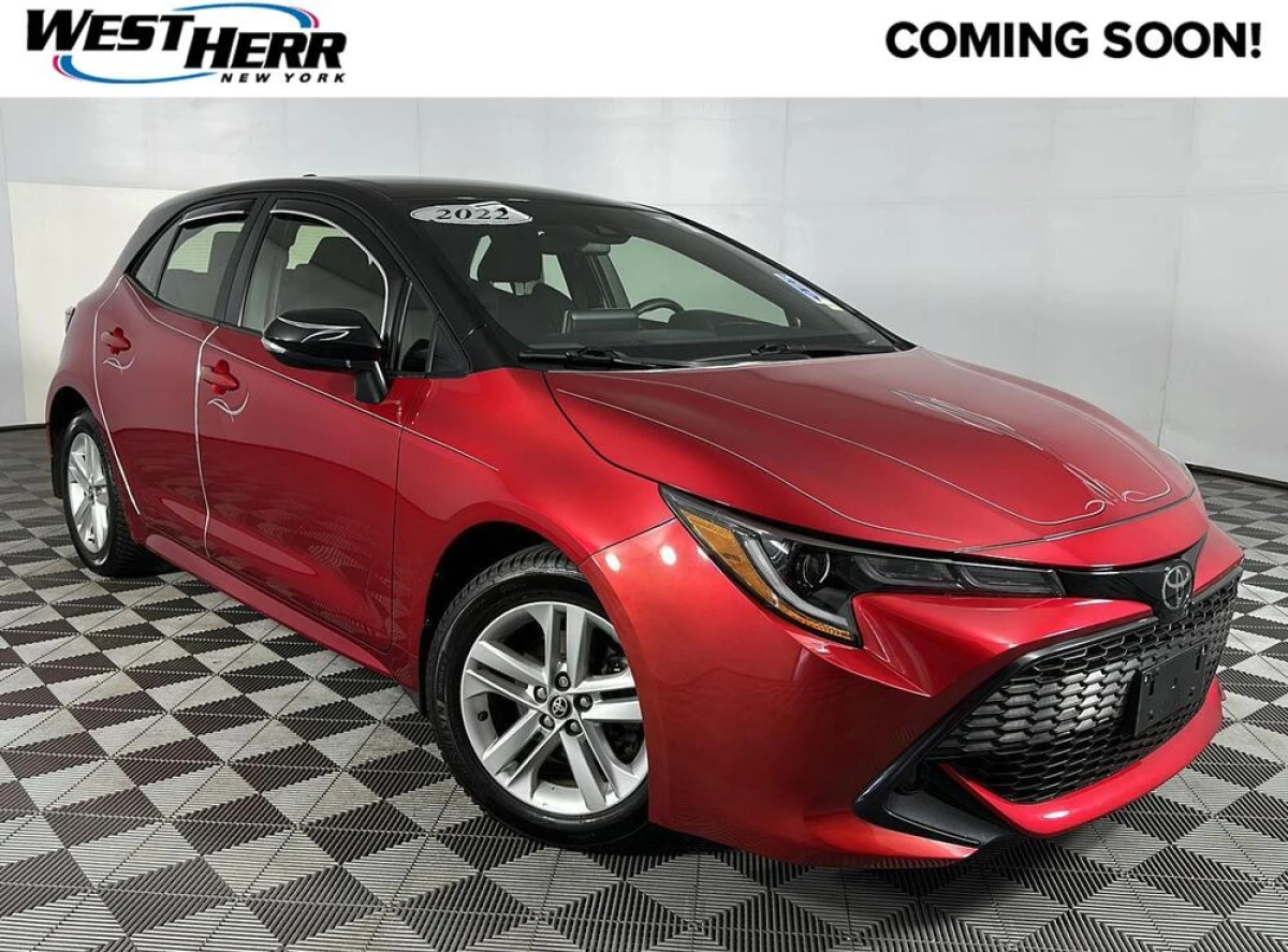 Pre-Owned 2022 Toyota Corolla Hatchback SE
