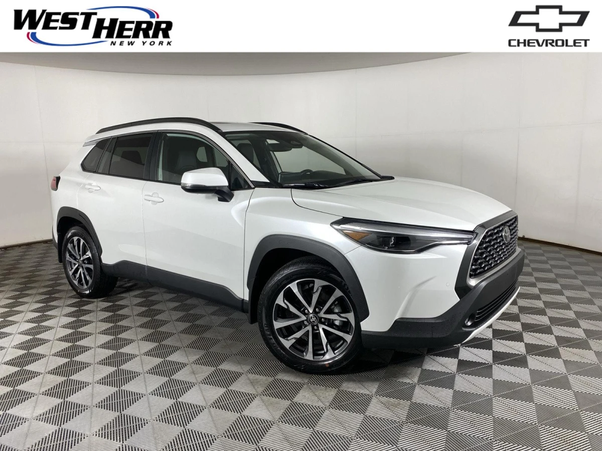 Pre-Owned 2024 Toyota Corolla Cross XLE