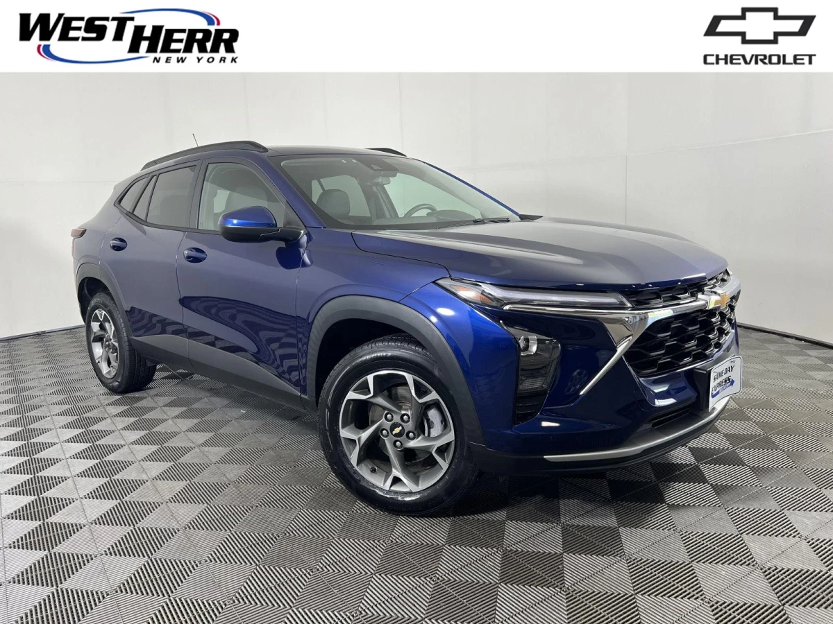 Pre-Owned 2024 Chevrolet Trax LT